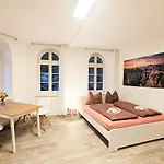 Urlaubsmagie - Felsenpfad - Sauna & Saisonaler Pool Apartment