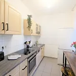 Urlaubsmagie - Felsenpfad - Sauna & Saisonaler Pool Apartment *