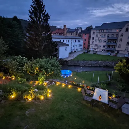 Urlaubsmagie - Felsenpfad - Sauna & Saisonaler Pool