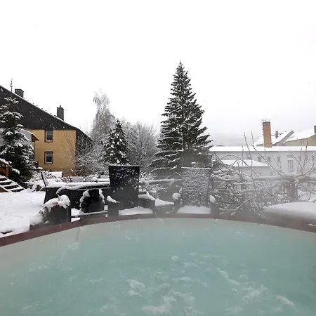 F1 - Urlaubsmagie - Helle Mit Sauna & Pool