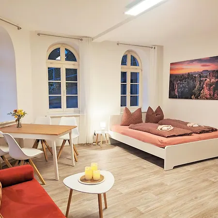 F1 - Urlaubsmagie - Helle Mit Sauna & Pool Lägenhet Sebnitz