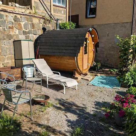 Urlaubsmagie - Felsenpfad - Sauna & Saisonaler Pool